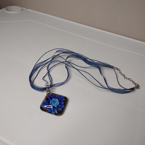 Blue Glass Flower Pendant Necklace 20 Inches Long - Picture 3 of 11